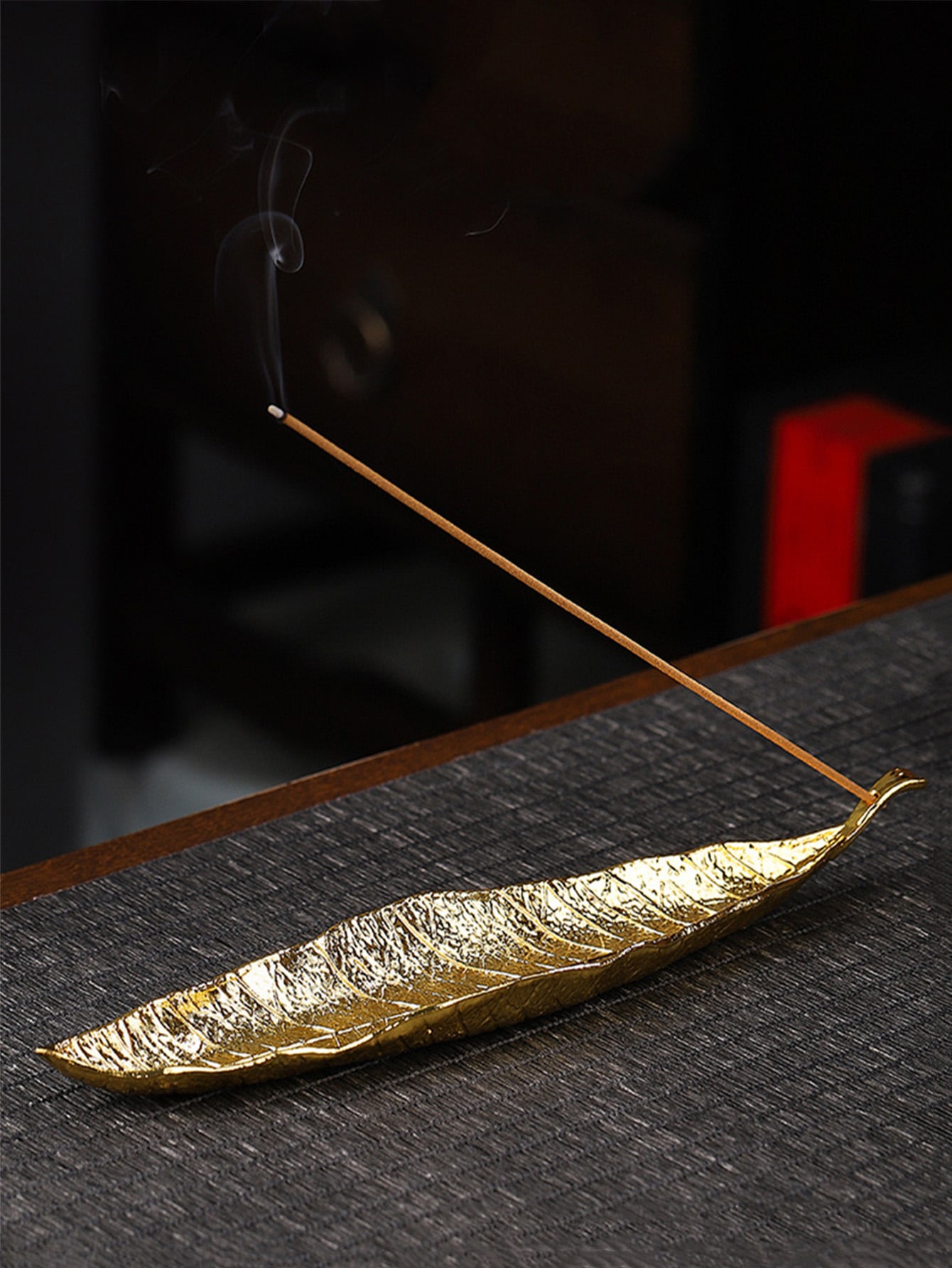 Antique Green Long Leaf Incense Holder